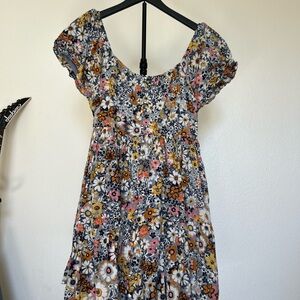 American Eagle Outfitters Gray Floral Dress